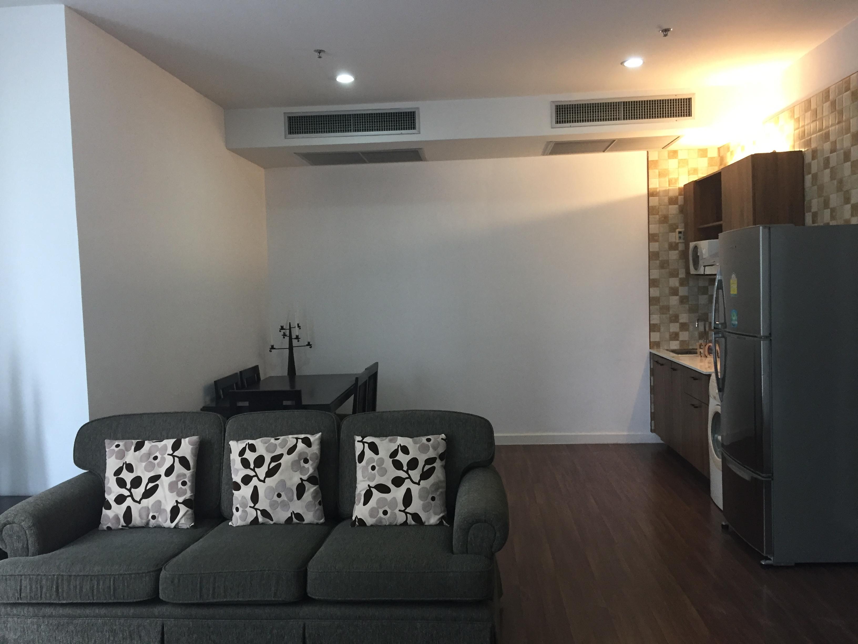 ให้เช่าคอนโด The Trendy Condominium (เดอะ เทรนดี้ คอนโดมิเนียม) 1ห้องนอน 1 ห้องน้ำ ขนาด 72 ตรม