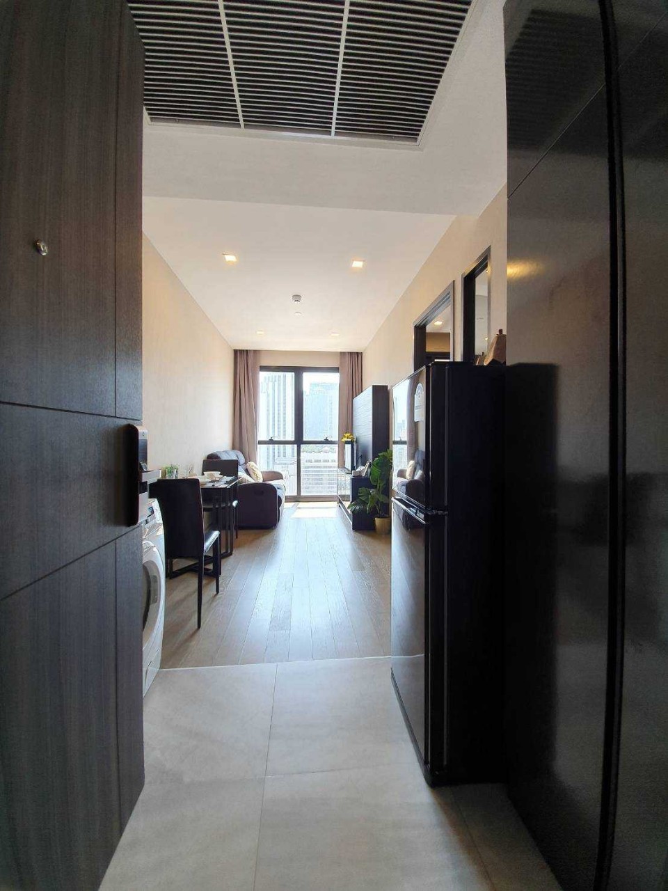 ขาย//ให้เช่า คอนโดหรู Ashton Asoke (แอชตัน อโศก) 1 ห้องนอน 1 ห้องน้ำ ห้องหัวมุม ชั้น 15