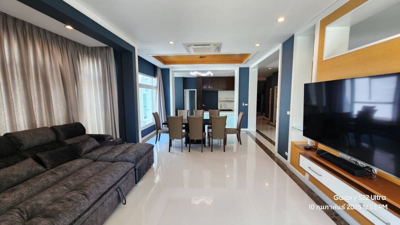 ขาย / ให้เช่าบ้านแต่งครบราคา 295,000บาท ต่อเดือน ขาย 35.9 ล้านบาท Perfect Masterpiece Rama 9 : เพอร์เฟค มาสเตอร์พีซ พระราม9 (พัฒนาการ 63)