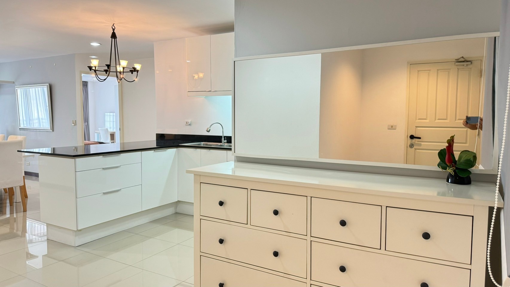 ให้เช่าคอนโด Rama Harbour view condo (รามา ฮาร์เบอร์ วิว คอนโด) ชั้น 7 วิวทะเล 2 ห้องนอน 2 ห้องน้ำ ขนาด 110 ตรม + พื้นที่ระเบียง