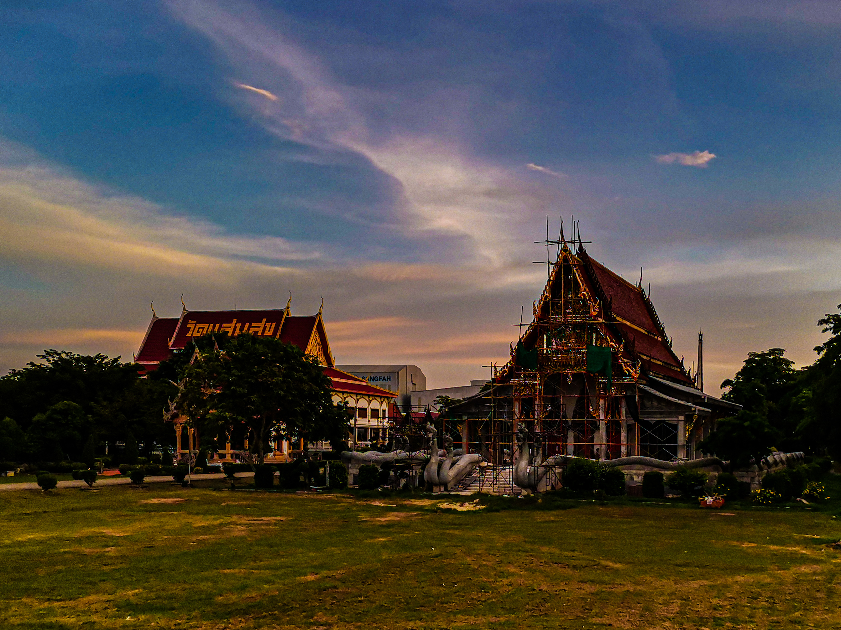 วัดแสนสุข อ่างทอง