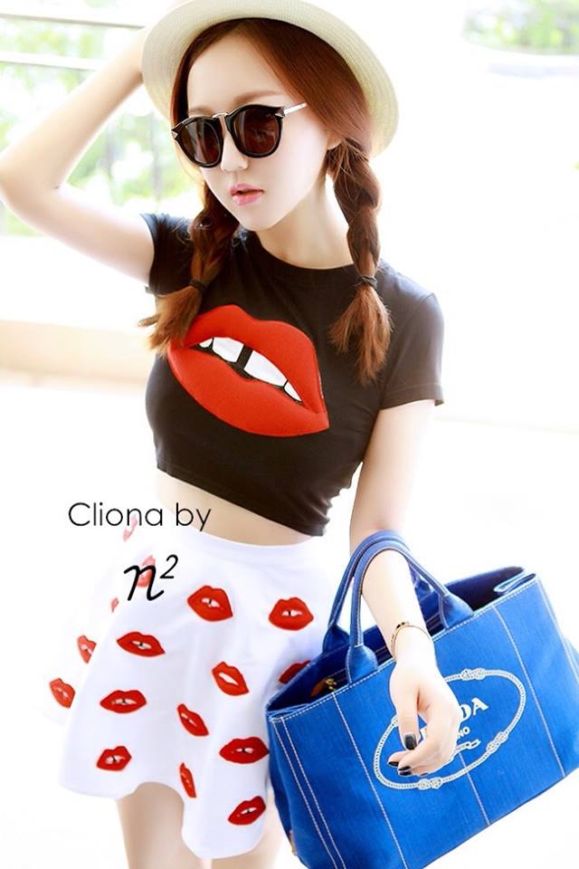 Cliona made, Red Lip Crop Alexandee Mcqueen Style SS13+Cliona made, Red Lip Skirt Alexandee Mcqueen