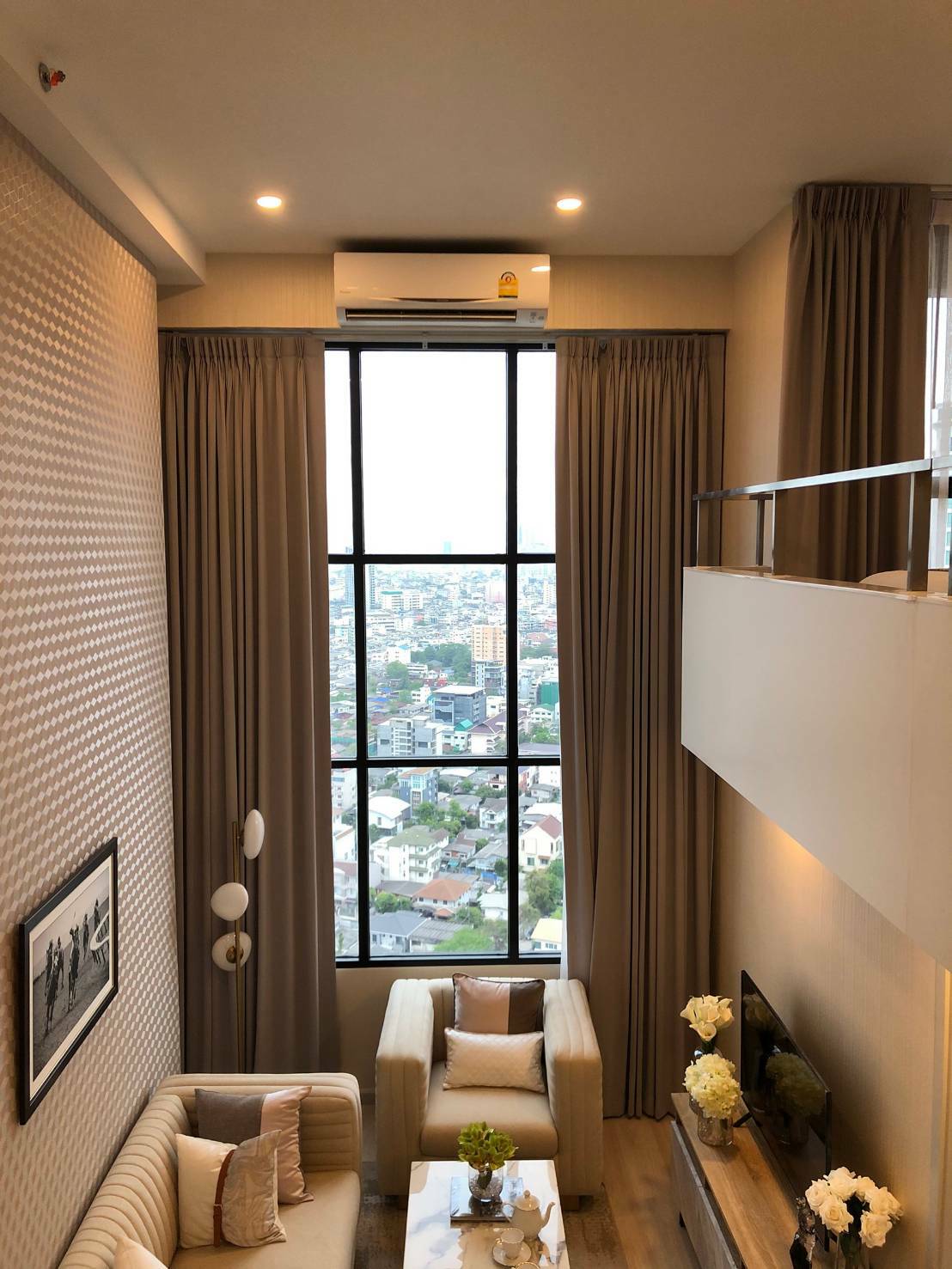 ให้เช่าคอนโดห้องใหม่มือหนึ่ง Knightsbridge Prime Sathorn (ไนท์ บริดจ์ ไพร์ม สาทร) 1 ห้องนอนแบบ Duplex 1 ห้องน้ำ ขนาด 44 ตรม