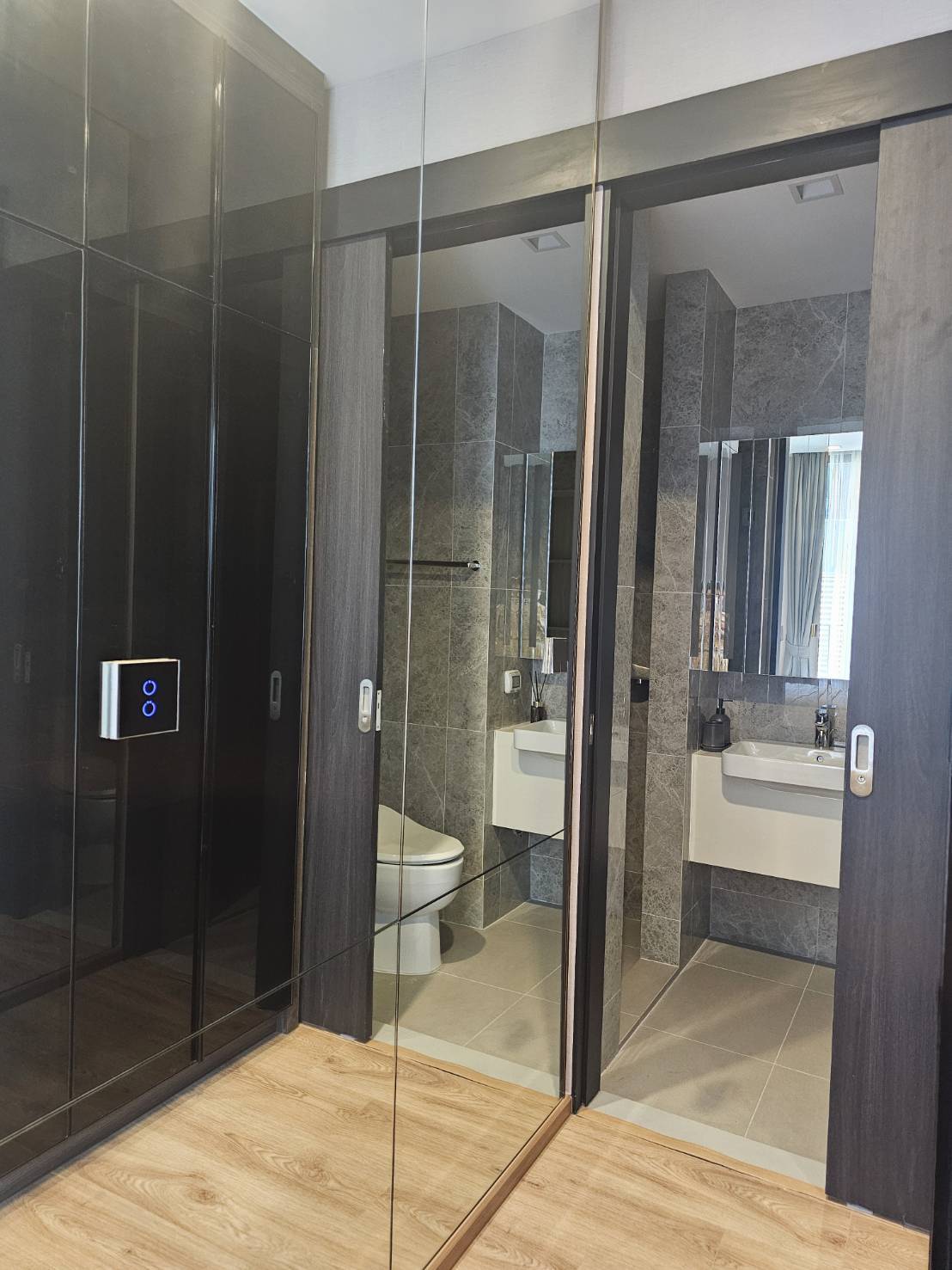 ให้เช่าคอนโด Life One Wireless (ไลฟ์ วัน ไวร์เลส) (เพลินจิต) ห้อง Studio 1 ห้องน้ำ ขนาด 24 ตรม. ห้อง 1135 ชั้น 35