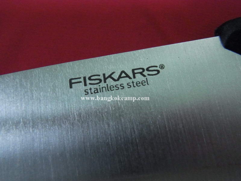 มีดครัวอเนกประสงค์ Utility Knife ยี่ห้อ Fiskars รุ่น primo cook's knife 20cm 717508 ...Made in Finland