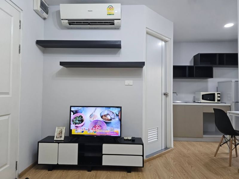 ขาย / เช่าคอนโดติดรถไฟฟ้า ราคาเพียง 1.25ล. !!พิเศษ!! ผ่อนตรงเจ้าของได้ dcondo Rattanathibet (ดีคอนโด รัตนาธิเบศร์) ติด MRT สถานีไทรม้า ห้องสวย สภาพใหม่ พร้อมอยู่