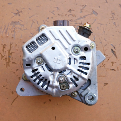 ไดชาร์จ Toyota Camry ACV30 ปี02-06 ปลั๊กรี 90A (รีบิ้วโรงงาน)
