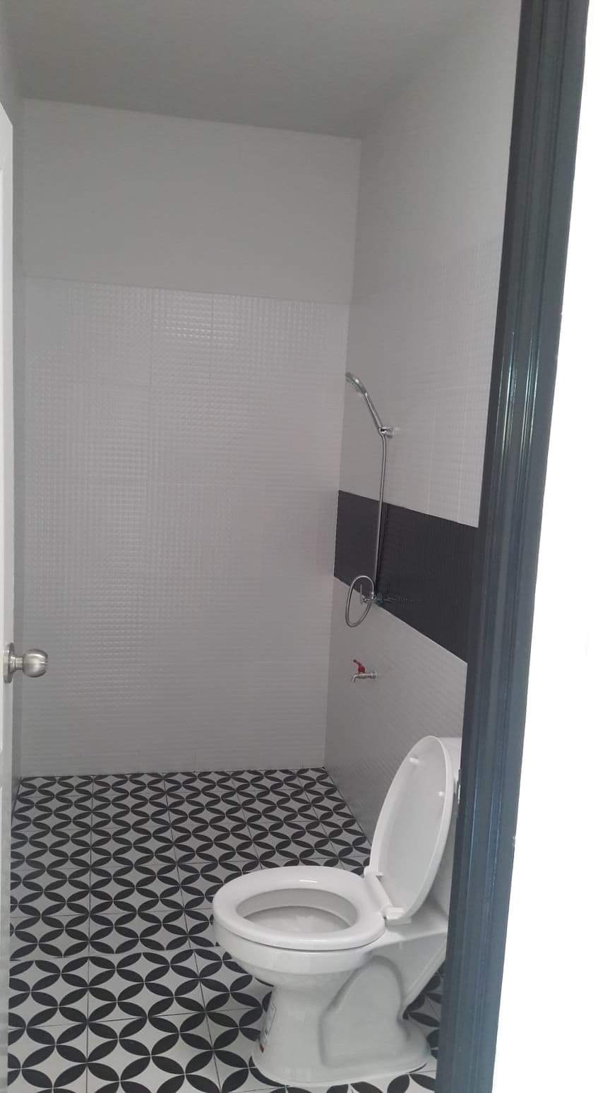 ขาย / ให้เช่า ทาวน์เฮ้าส์ 2 ชั้น หลังมุม 2 นอน 2 น้ำ ขนาด 32 ตรม พร้อมเพอร์ ราคา 8000 บาทต่อดเดือน