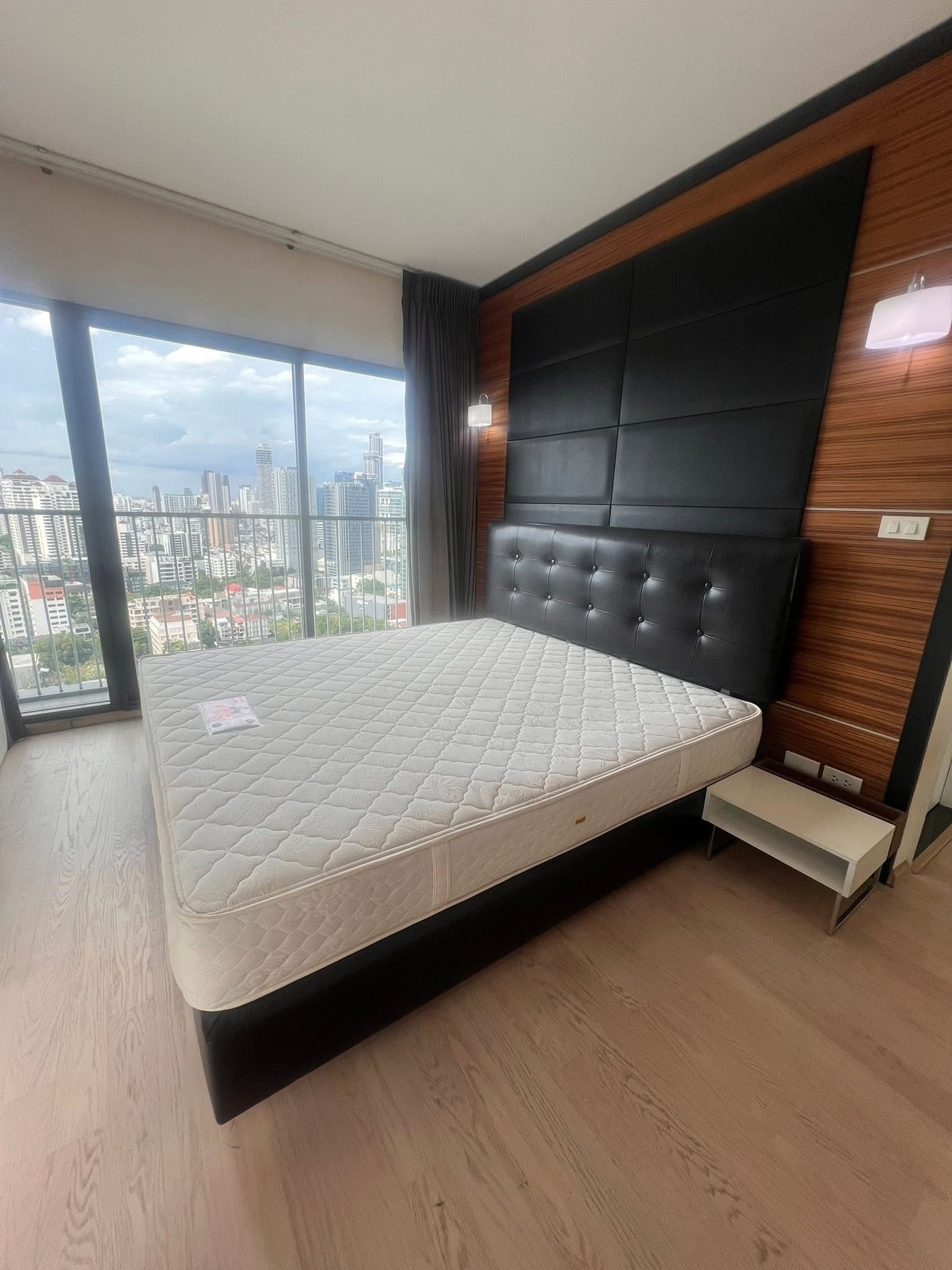 🏡✨ ขาย / เช่าคอนโดหรู ติด BTS ทองหล่อ‼ พร้อมอยู่