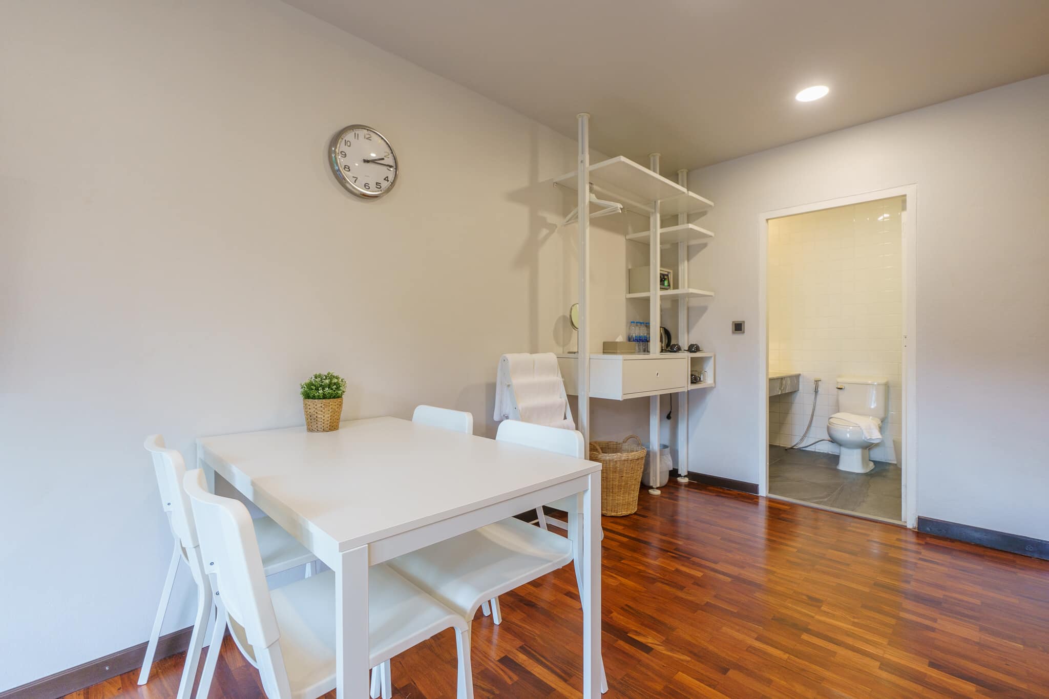 ให้เช่า Townhome สุขุมวิท 39 พื้นที่ 30 ตร.วา / 4 ชั้น 4 ห้องนอน 5 ห้องน้ำ