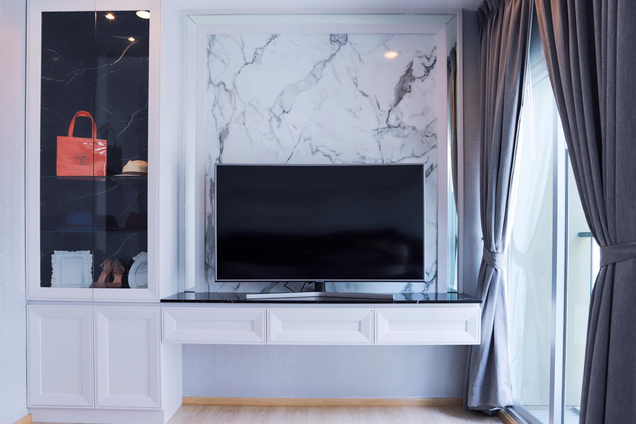 ขาย/เช่าคอนโด Noble Revolve Ratchada 2 โนเบิล รีวอลฟ์ รัชดา 2 ชั้น 18 แบบ 2 ห้องนอน ขนาด 52.86 ตรม.