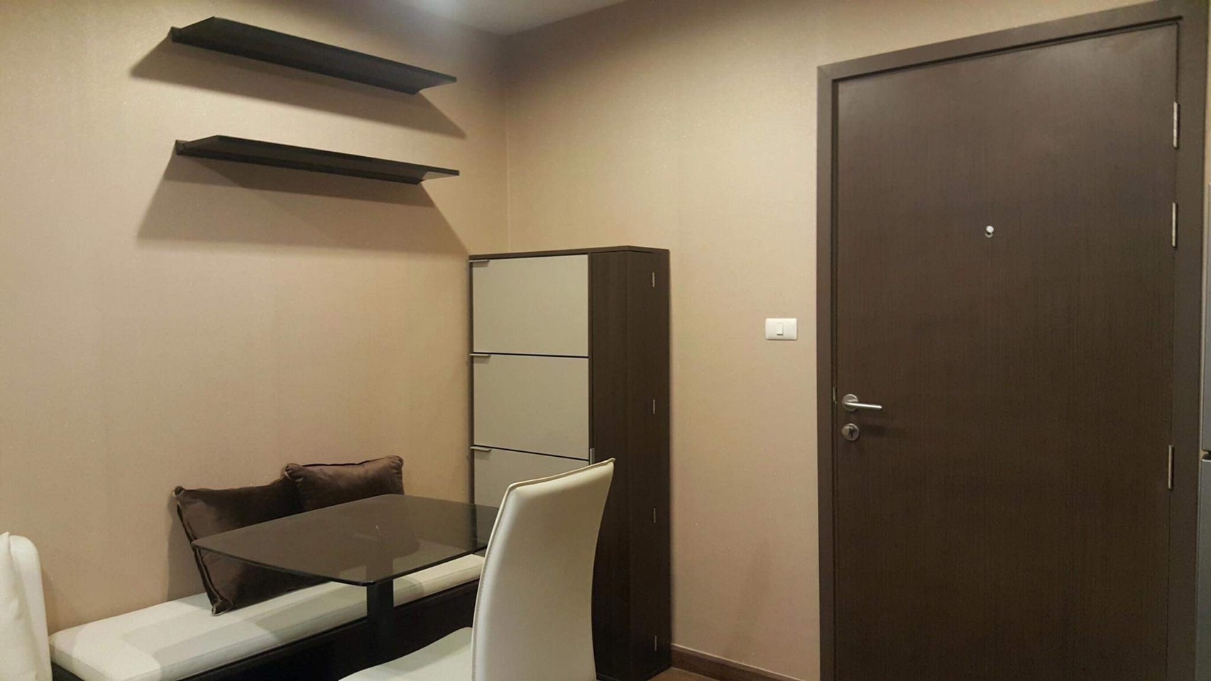 ปล่อยเช่าคอนโด Hallmark Chaengwattana (ฮอลล์มาร์ค แจ้งวัฒนะ ) 1 ห้องนอน 1 ห้องน้ำ 1 ห้องนั่งเล่น เป็นครัวเปิด มีระเบียง