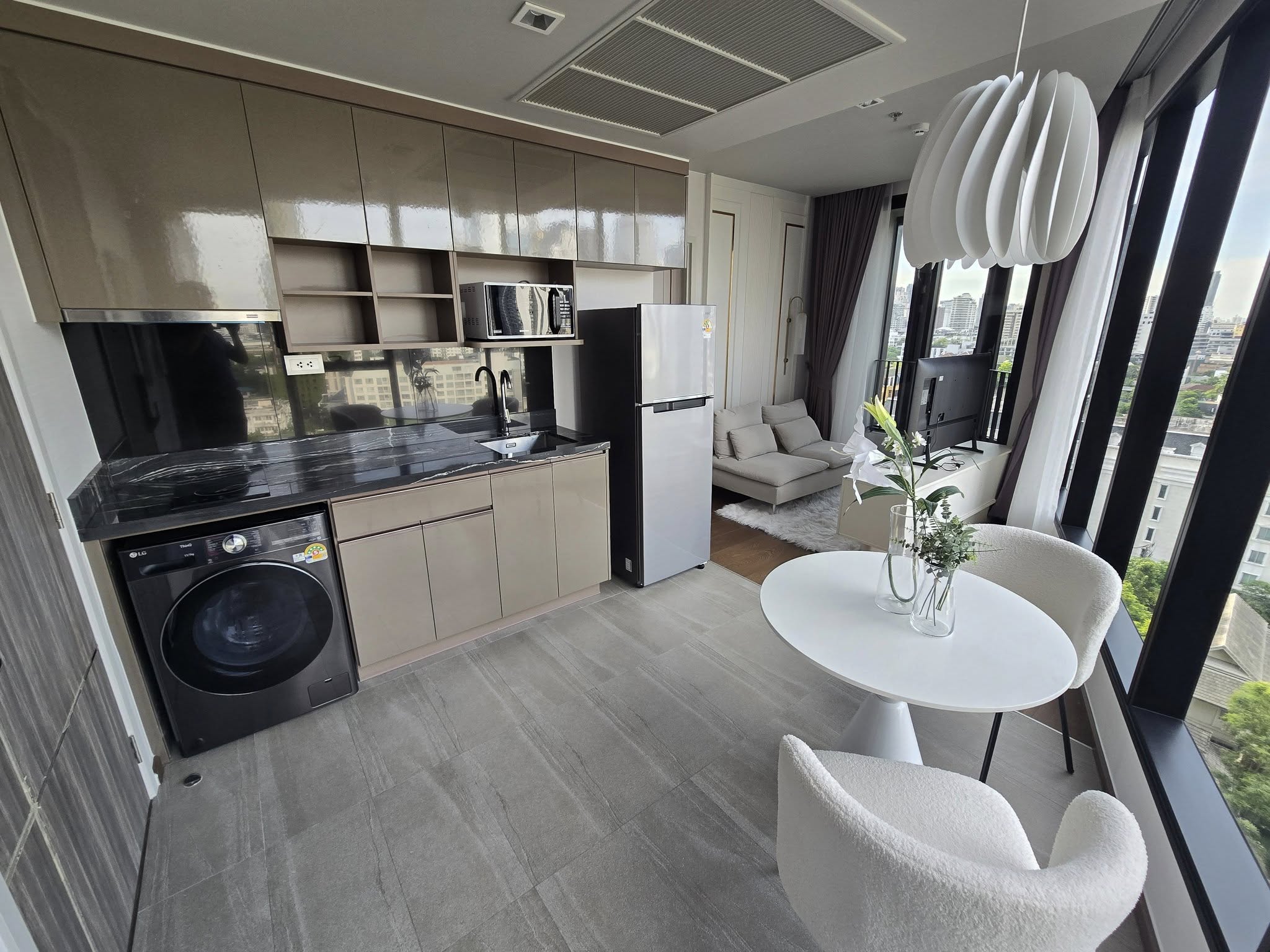 🌟 ให้เช่าห้องมุมใหม่เอี่ยม Ideo Q สุขุมวิท 36 (Ideo Q Sukhumvit 36) วิวพาโนรามา สุดอลังการ! ห้องใหม่ยังไม่เคยมีใครอยู่มาก่อน พร้อมเฟอร์นิเจอร์และเครื่องใช้ไฟฟ้าครบ