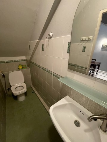 ให้เช่า ทาวน์โฮม รัชดา-สุทธิสาร 5 ห้องนอน (170 m2) ใกล้ MRT สุทธิสาร/ห้วยขวาง 35,000 บาท/เดือน !!