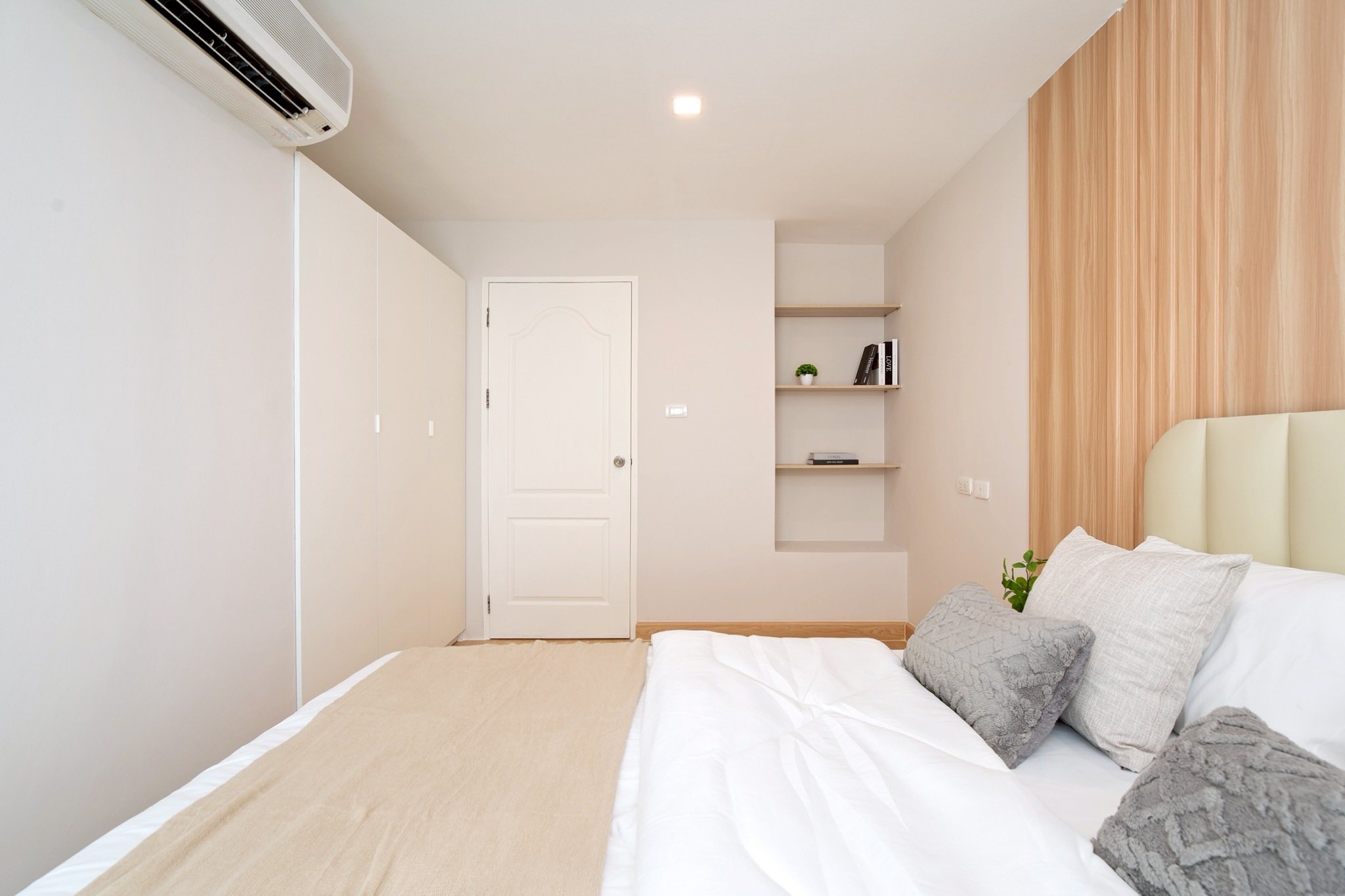 ðĄâĻ āļāļēāļĒāļāļāļāđāļ āđāļāļĢāļĄāļŠāļīāļĢāļī āļāļđāļāļĩāļ āļāļēāļĢāđāļ āļāļāļāđāļāļĄāļīāđāļāļĩāļĒāļĄ / Premsiri Boutique Park Condominium âĻ