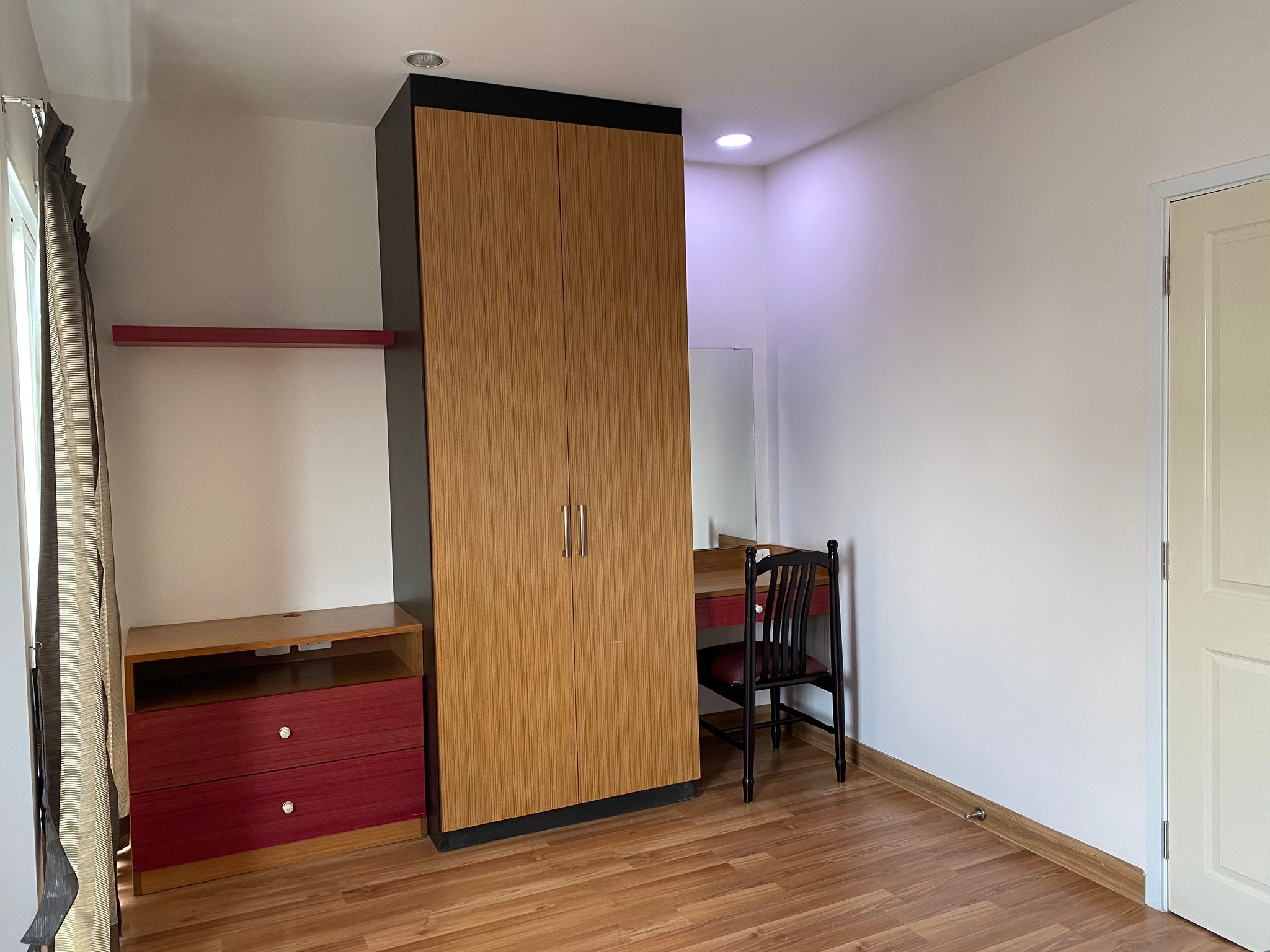 ให้เช่าทาวน์โฮม 3 ชั้น ต้นโครงการหมู่บ้านวิลเลต ซิตี้ ทำเลดี เข้าออกได้หลายทางทั้งซอยอ่อนนุช 39