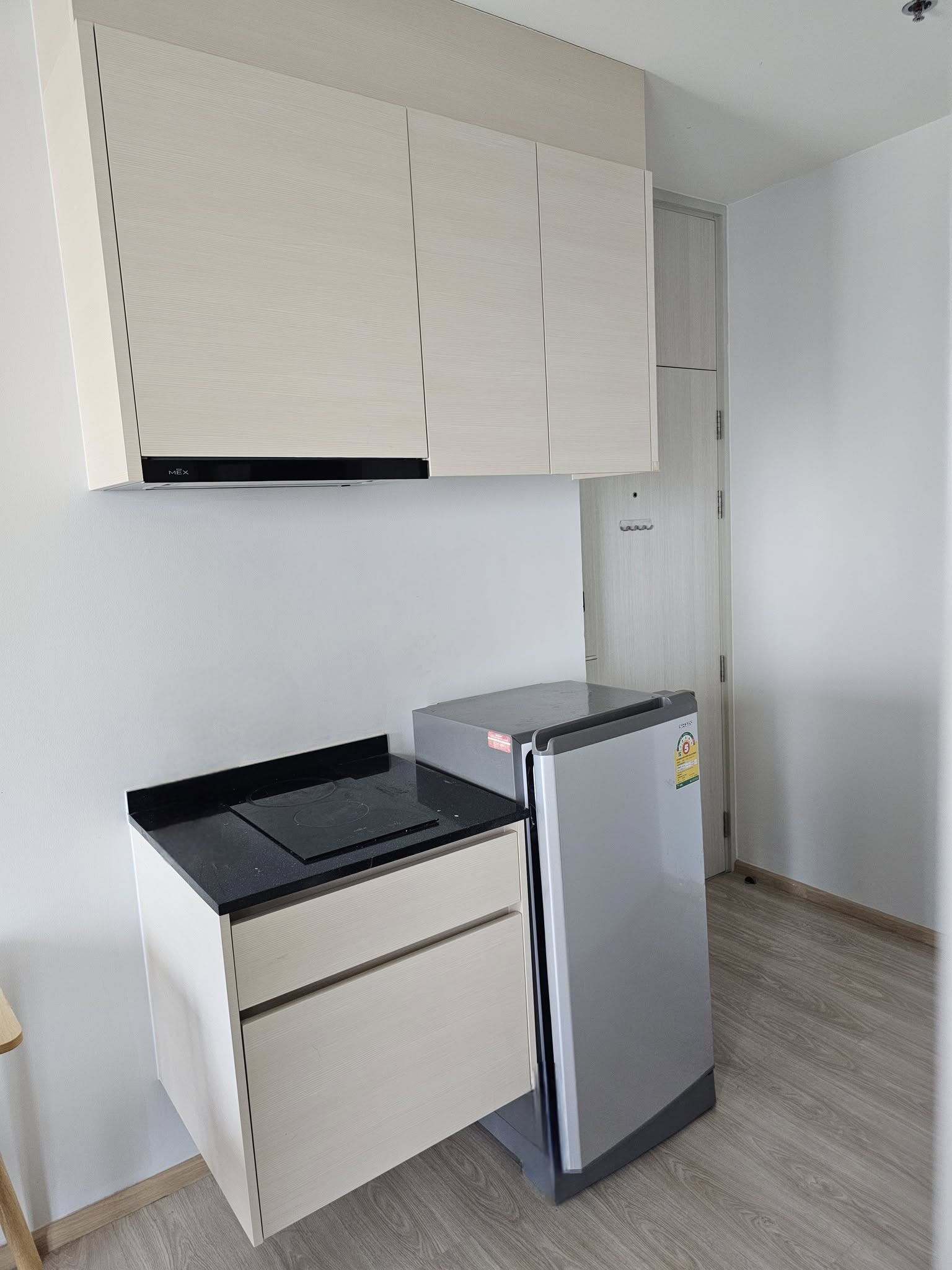 ให้เช่าคอนโด Noble Revolve Ratchada (โนเบิล รีวอลฟ์ รัชดา) 1 ห้องนอน 1 ห้องน้ำ ชั้น 30 ขนาด 26.6 ตร.ม ห้องมุมวิวไม่บล๊อค