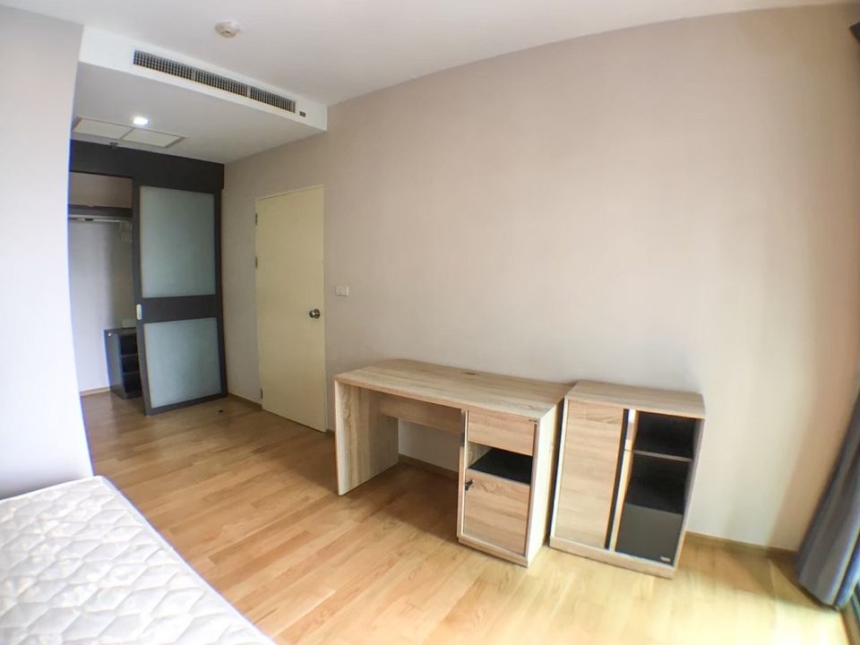 ให้เช่าคอนโด Noble Solo (โนเบิล โซโล) ทองหล่อ (25,000 บาท/เดือน) คอนโด 1 ห้องนอนเพิ่งปรับปรุงใหม่ ชั้น 6 วิวสระน้ำ