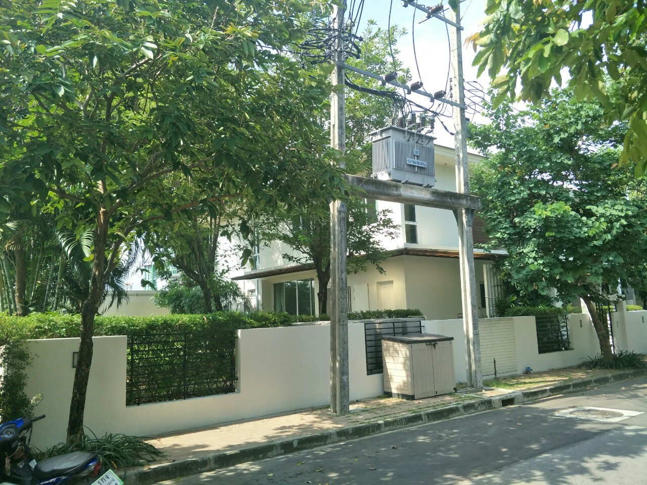 ห้เช่าบ้านเดี่ยว หมู่บ้าน นวธานี โซน เรสซิเดนซ์ Navatanee Residence หมู่บ้าน Luxury โครงการ อยู่ติดถนนเกษตร-นวมินทร์ตัดใหม่ ว่าง