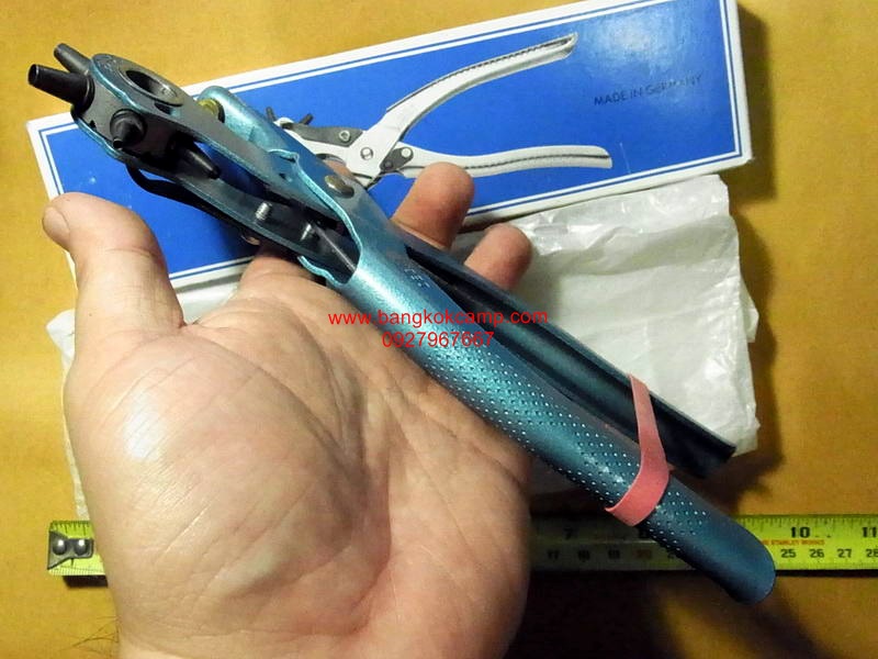 ที่เจาะเข็มขัดเยอรมัน ตราตา. SCHLIEPER Made in Germany ใหม่เก่าเก็บ