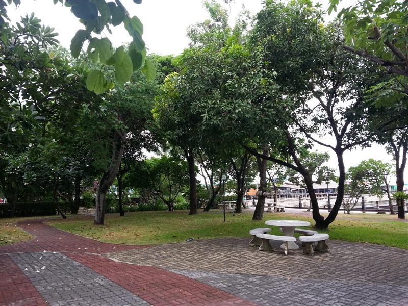 ให้เช่าคอนโดตากอากาศ Rama Harbour View Condo (รามาฮาร์เบอร์วิว คอนโดมิเนียม) 2 ห้องนอน 2 ห้องน้ำ ขนาด 125 ตรม