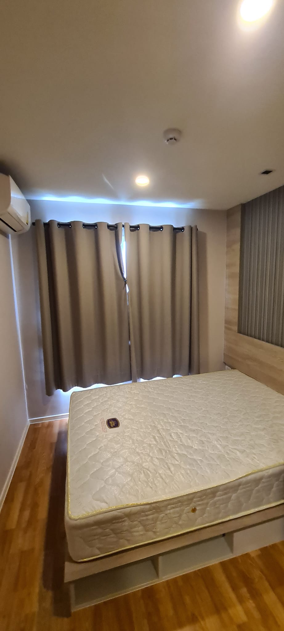 ให้เช่าคอนโด Lumpini Ville Sukhumvit 76 - Bearing Station 2 (ลุมพินี วิลล์ สุขุมวิท 76 - แบริ่ง สเตชั่น 2) ใกล้BTS แบริ่ง และ รถไฟฟ้า BTS สำโรง มีรถโครงการ Shuttle Bus รับ-ส่ง ยังBTS