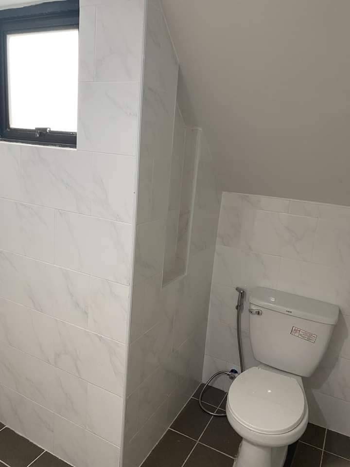 ขายบ้านเดี่ยว 2 ชั้น 56 ตร.วา 3 ห้องนอน 2 ห้องน้ำ โครงการ บ้านฟ้าปิยรมย์ เนสโต้ วงแหวนลำลูกกา-คลอง 6 บ้านหลังที่ 3 นับจากหน้าโครงการ