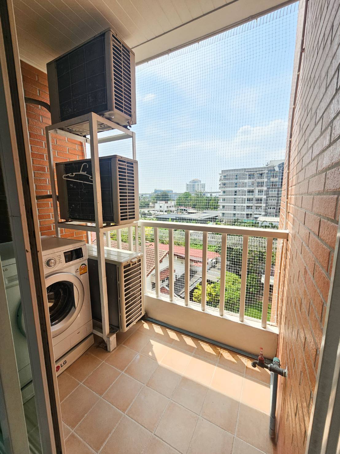 🔥ขายคอนโดโลว์ไรส์ Elite Residence Rama 9 – Srinakarin (อีลิท เรซิเดนท์ พระราม 9 – ศรีนครินทร์) รีโนเวทใหม่! พร้อมเข้าอยู่ ทำเลทอง ใกล้ MRT เพียง 250 เมตร! 🔥