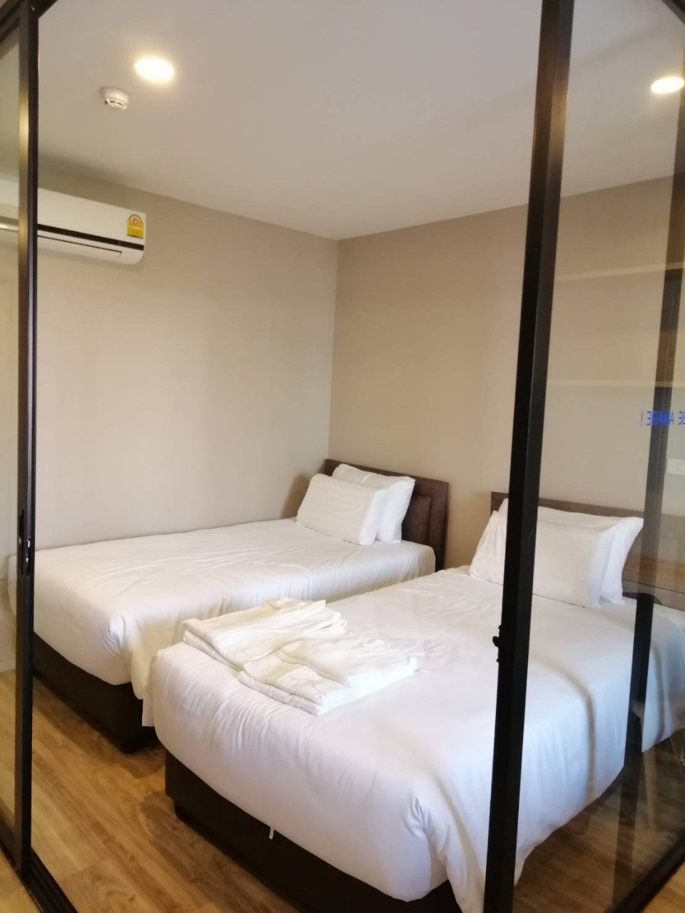 ให้เช่าคอนโด Blossom Condo @ Sathorn - Charoenrat (บลอสซั่ม คอนโด สาทร-เจริญราษฎร์ แบบ 1 ห้องนอน 1 ห้องน้ำ ขนาด30 ตรม อาคาร A