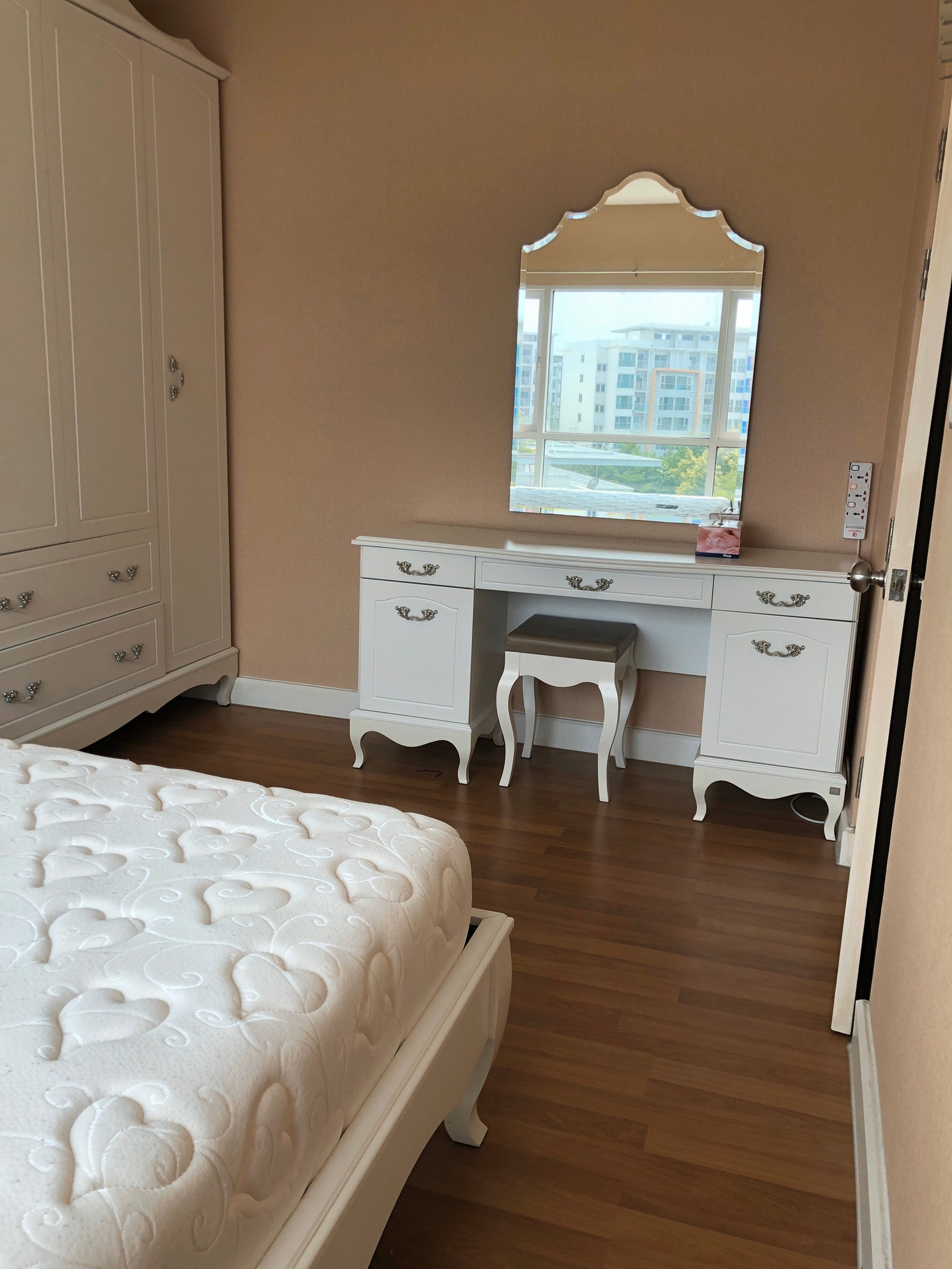 🚨 ด่วน!! ขาย / ให้เช่าคอนโด เดอะเลค เมโทร พาร์ค– กัลปพฤกษ์ เฟส 3 (อาคาร K)