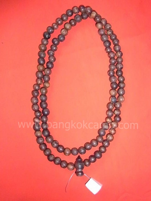 ไม้มงคลหายาก... ประคำ(ไม้แก่นมะขาม) ลายสวย ขนาด10มิล.ยาว18.5นิ้ว..ไม้แก่นมะขามแท้ทุกเม็ด (CN012)