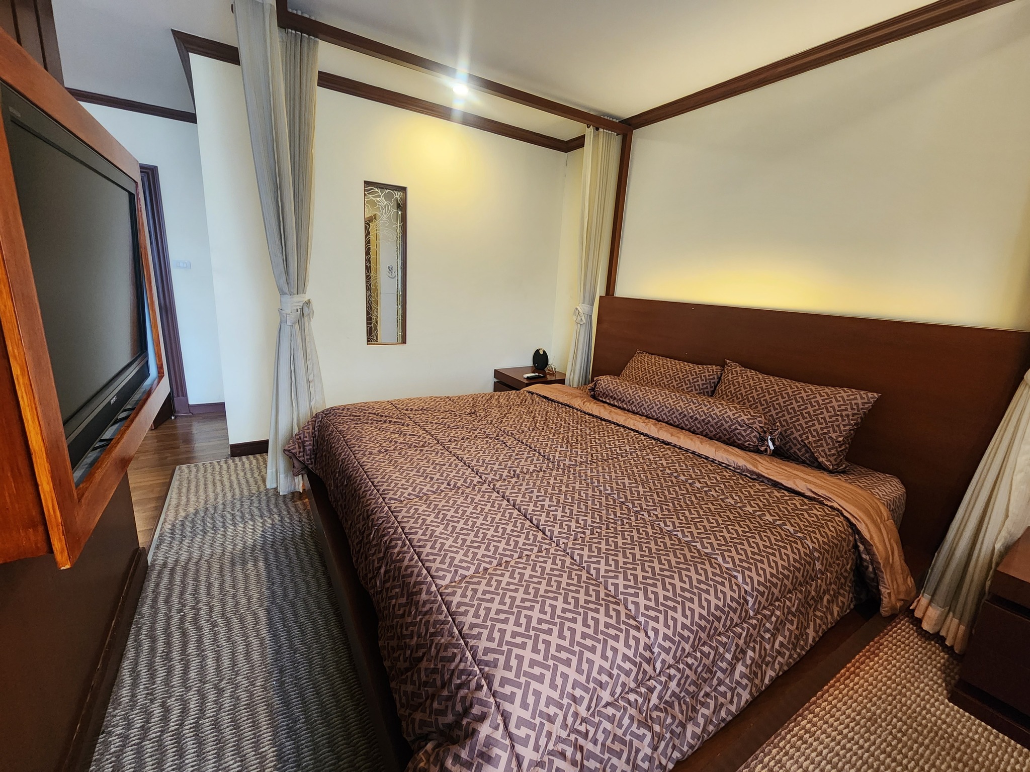 🏢 ให้เช่าคอนโด กลางกรุง รีสอร์ท รัชดา (Klangkrung Resort Ratchada) รัชดา ซอย 7 ค่าเช่าเพียง 28,000 บาท/เดือน