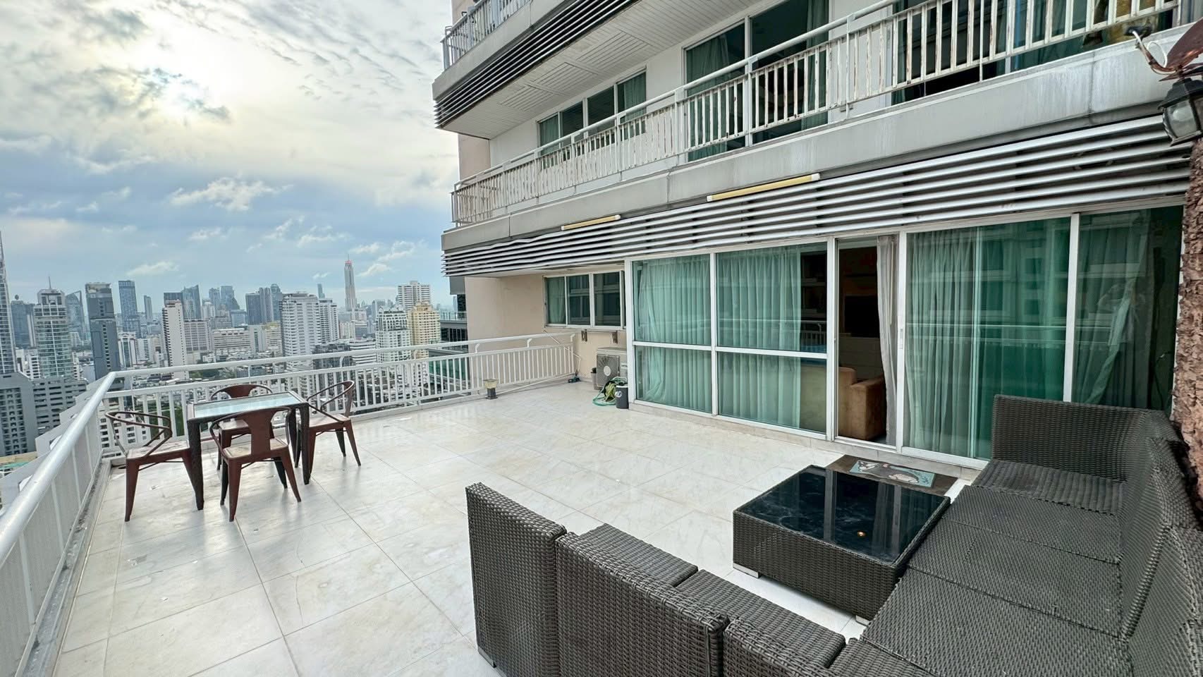 ขาย / ให้เช่า Penthouse Grand Park View Asok – วิวเมืองพาโนรามา ใจกลางอโศก