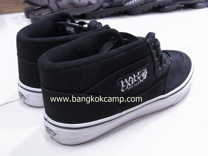 รองเท้า VANS HALF CAB Black/White