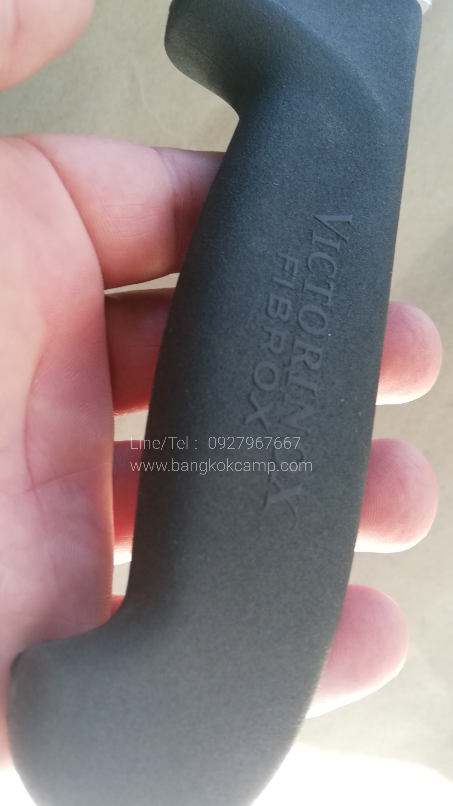 มีดครัว VICTORINOX HAM KNIFE PITTED BLADE..Made in Switzerland (5.4723.36) ใหม่ แท้