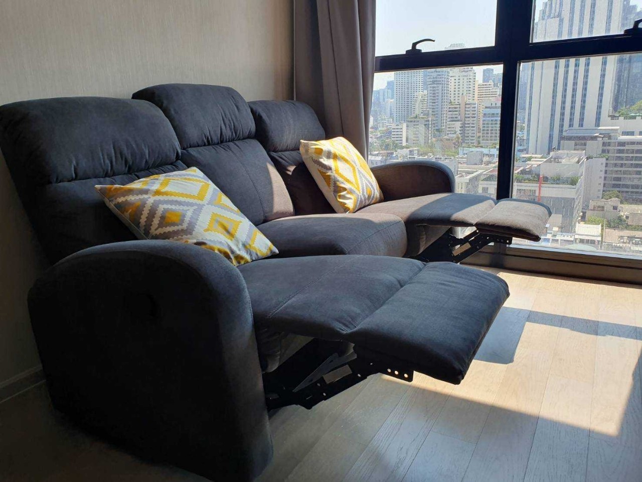 ขาย//ให้เช่า คอนโดหรู Ashton Asoke (แอชตัน อโศก) 1 ห้องนอน 1 ห้องน้ำ ห้องหัวมุม ชั้น 15