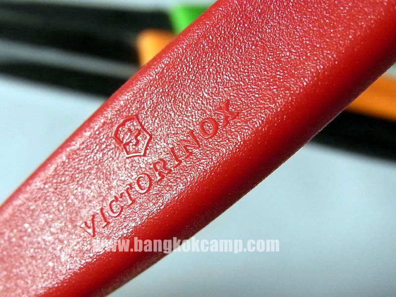 มีดครัว Victorinox Paring Knife 8cm.ใบเรียบ คมตรง ด้ามแดง (5.0401)