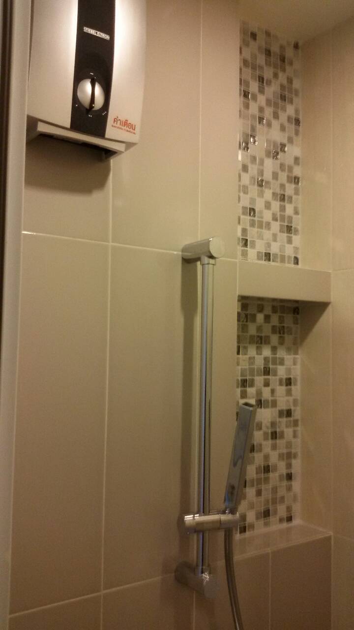 คอมโดให้เช่า Life Ratchadapisek 1 ห้องนอน ราคา 20,000 ต่อเดือน พื้นที่ 39 ตร.ม ชั้น 20 วิว เมือง ทิศ เหนือ พร้อมเฟอร์