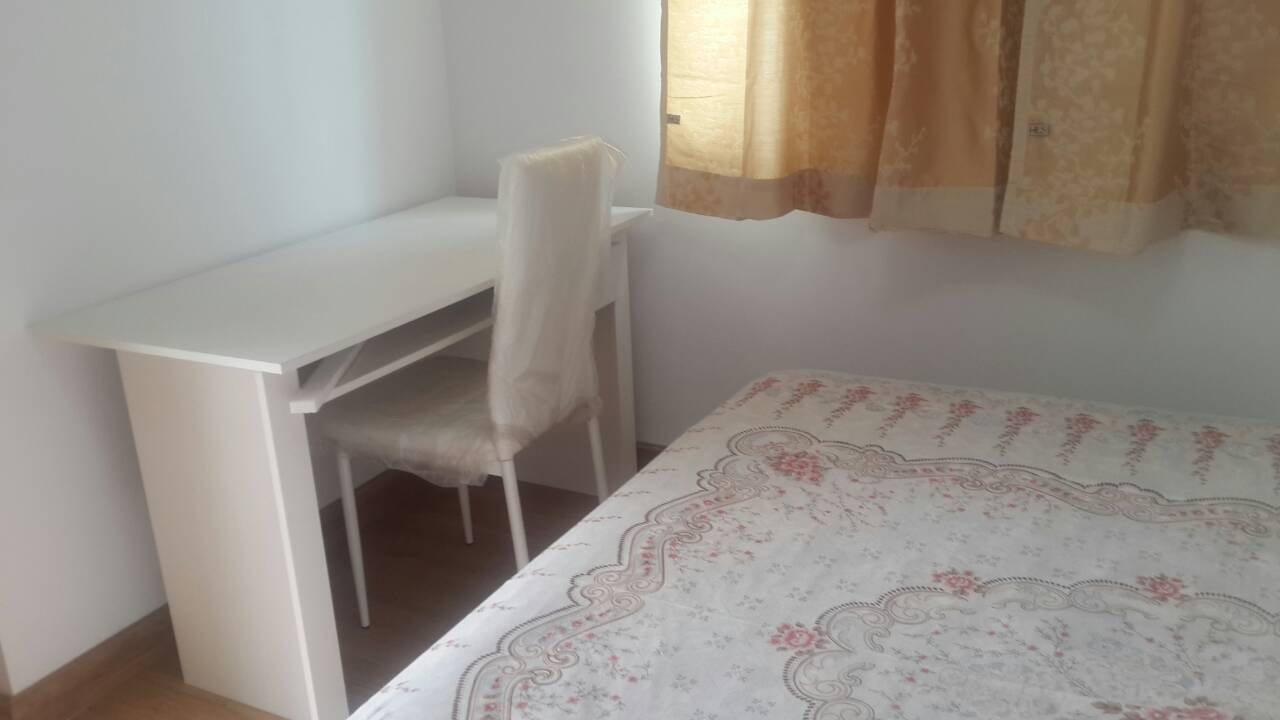 ให้เช่า/ขาย Condo Supalai Park Asoke-Ratchadaห้อง 2 bedroom 2 น้ำ ชั้น 15 พื้นที่ 64 ตร.ม ทิศใต้ เช่า 25,000 / เดือน ขาย 2.85 ล้าน วิว สระน้ำ แอร์พอร์ตลิ้ง พร้อมเฟอร์นิเจอร์(จอดรถได้2 คัน) ค่าใช้จ่ายวันโอน คนละครึ่ง