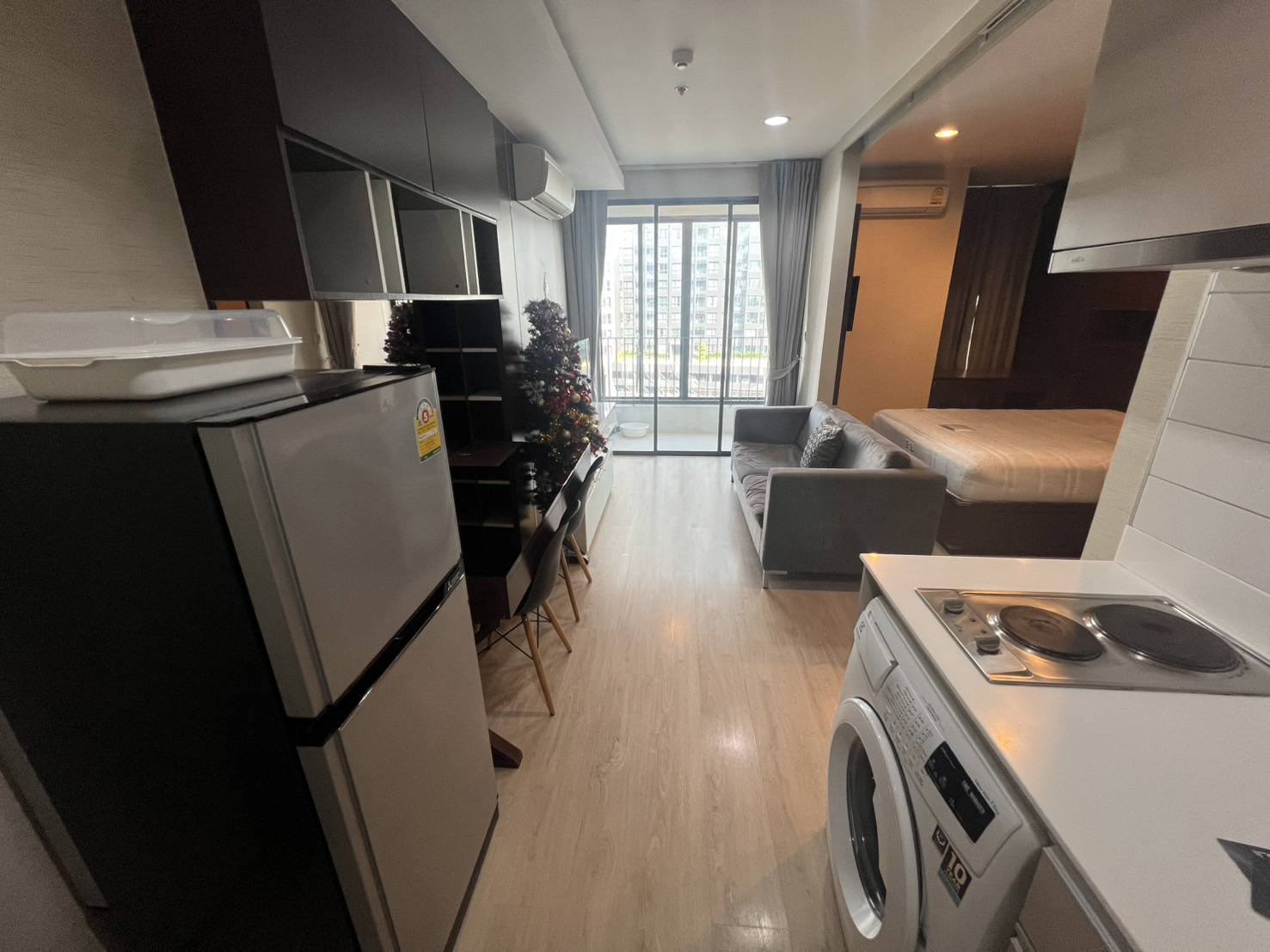 ðĒ āđāļŦāđāđāļāđāļē āļāļāļāđāļ āđāļāļāļĩāđāļ āļāļīāļ§ āļĢāļēāļāđāļāļ§āļĩ (Ideo Q Ratchathewi) āļŦāđāļāļāļŠāļ§āļĒ āļāļģāđāļĨāđāļāļāļĨāļēāļāđāļĄāļ·āļāļ āļāļĢāđāļāļĄāđāļāđāļēāļāļĒāļđāđāļāļąāļāļāļĩ āļĢāļĩāļāļāļāļāļāđāļāļāļŦāļĨāļļāļ!