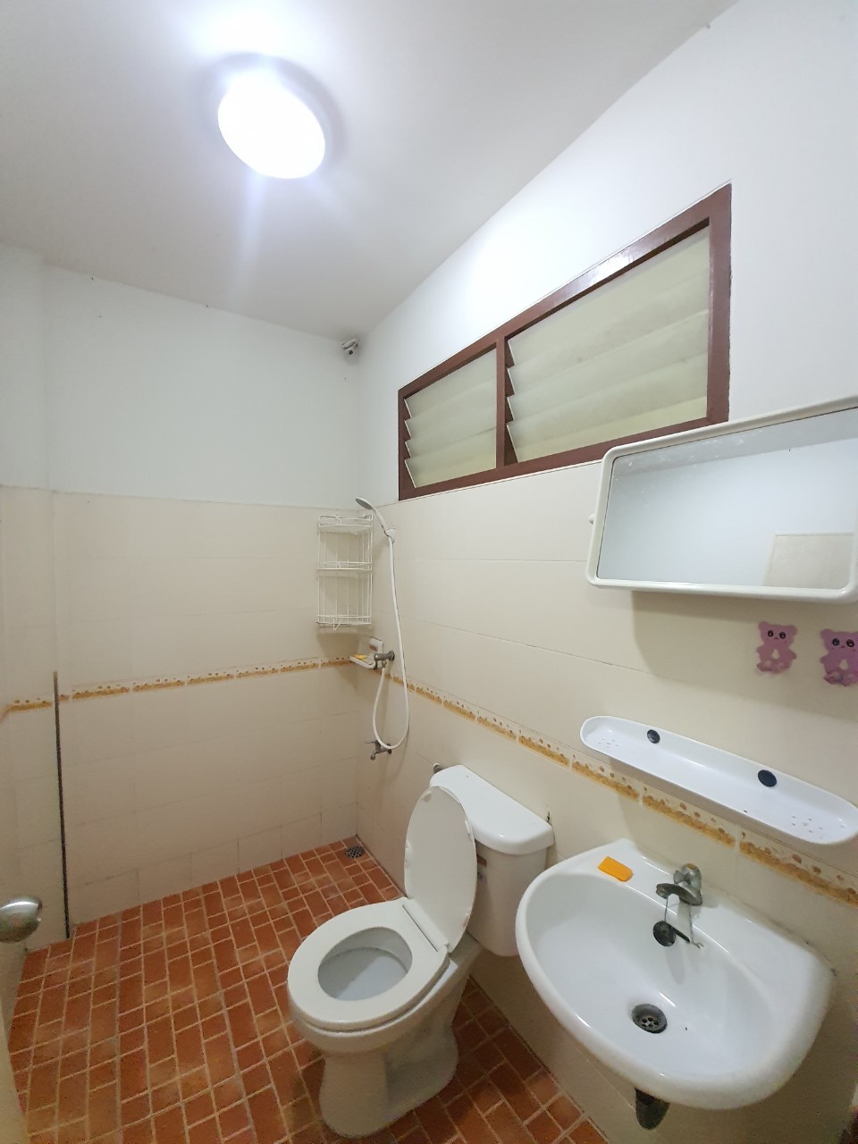 ให้เช่าทาวน์เฮ้าส์ 2 ชั้น หมู่บ้านกานต์มณีพาร์ค บางกรวย - ไทรน้อย 2 ห้องนอน 2 ห้องน้ำ 1 จอด (ในหมู่บ้านมีคลับเฮ้าส์ ให้บริการ)