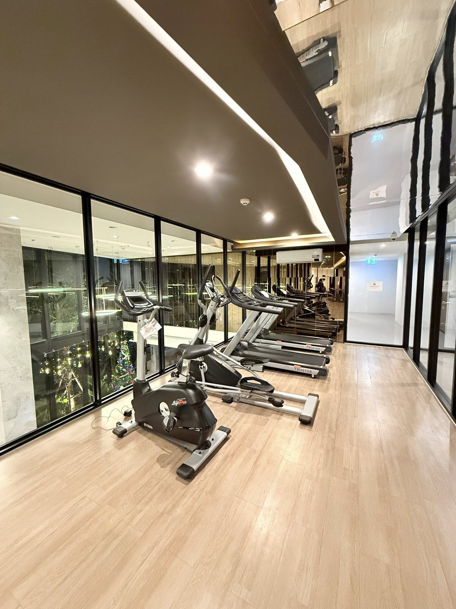 🏙️ ขาย / ให้เช่าคอนโด เดอะ โมเมนท์ รัชดา 19 / For Sale & Rent The Moment Ratchada 19