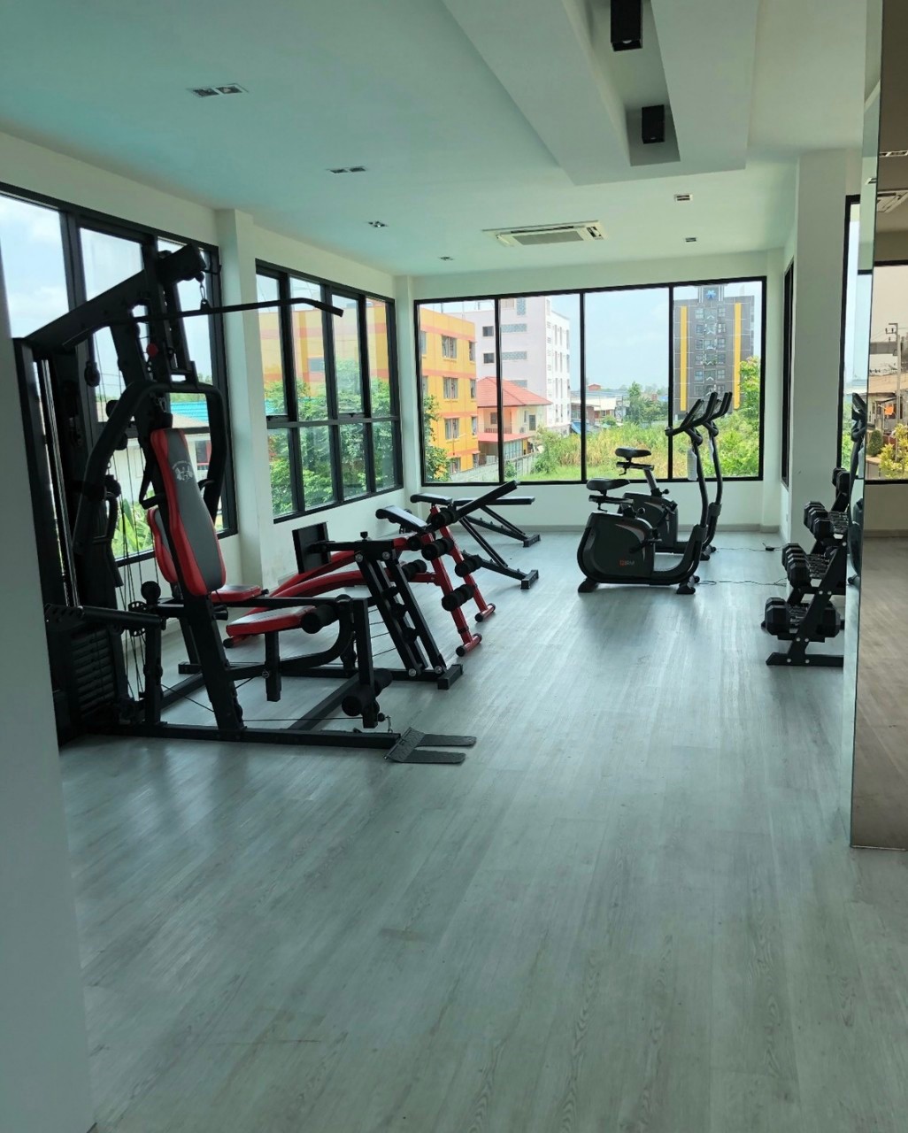 ขายคอนโด อัสสกาญจน์ซิตี้ รามคำแหง 186 (ASAKAN CITY ramkhamhaeng) สตูดิโอ 1 ห้องน้ำ ขนาดห้อง 27.25 ตารางเมตร ตึก 4 มีทั้งหมด 8 ชั้น ห้องอยู่ชั้น 5