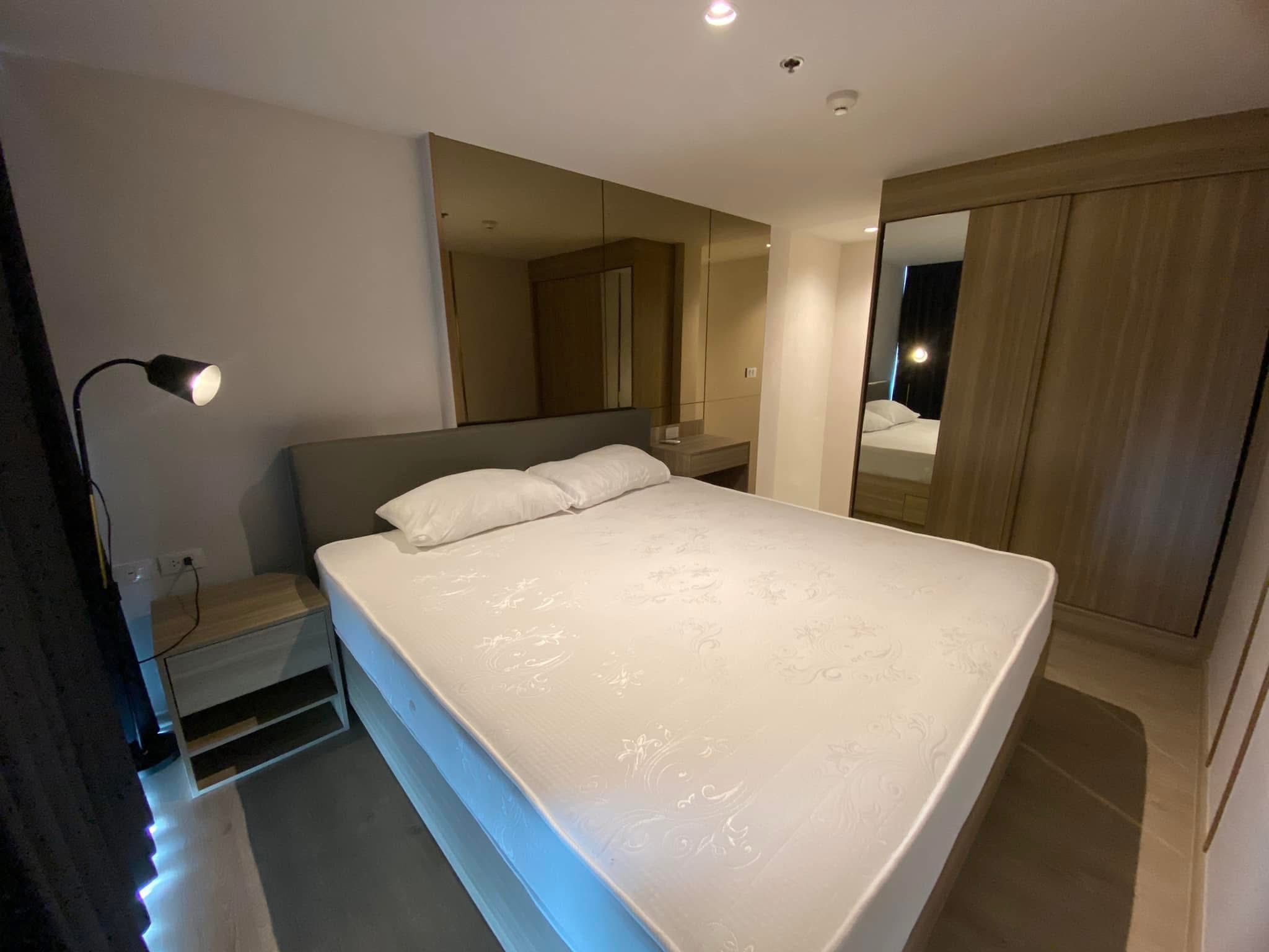 🌟 ให้เช่าคอนโด อัลติจูด ยูนิคอร์น สาทร - ท่าพระ (Altitude Unicorn Sathorn - Thaphra) | Loft 1+1 ห้องนอน เพดานสูง 4.6 เมตร ติด BTS ตลาดพลู 0 เมตร! 🌟