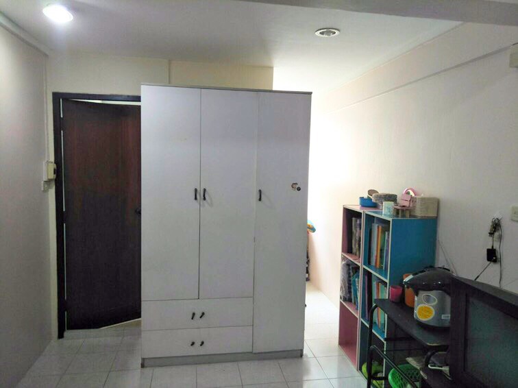 ขายตึกแถว 3 ชั้น ครึ่ง แนวรถไฟฟ้าสีน้ำเงิน อยู่ในซอย จรัญสนิทวงศ์ 41 ห่างจากปากซอยไม่เกิน 100 เมตร