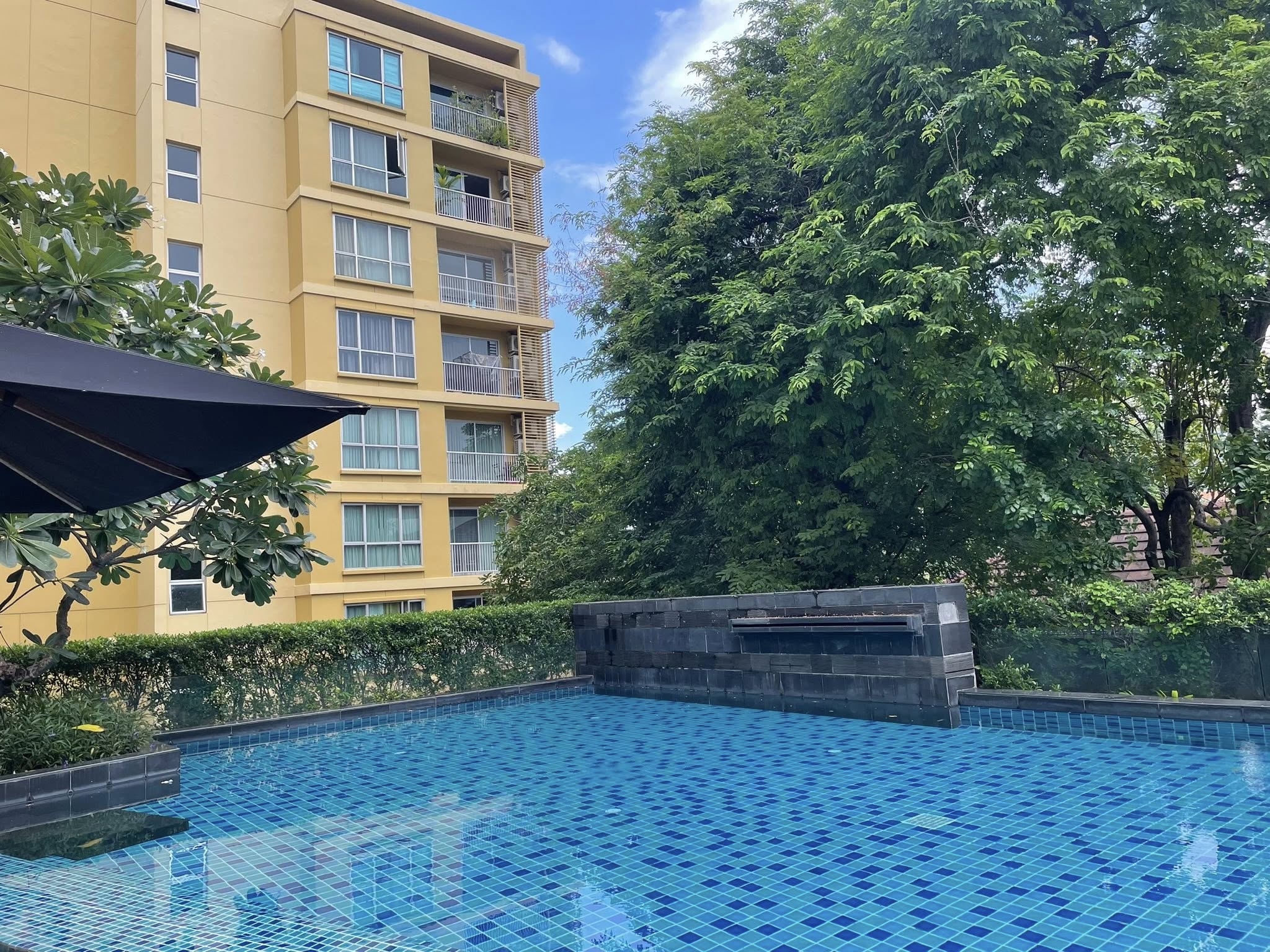 ð āđāļŦāđāđāļāđāļēāļāļāļāđāļ āđāļŪāļāđ āļŠāļļāļāļļāļĄāļ§āļīāļ 65 / For Rent Condo HIVE Sukhumvit 65