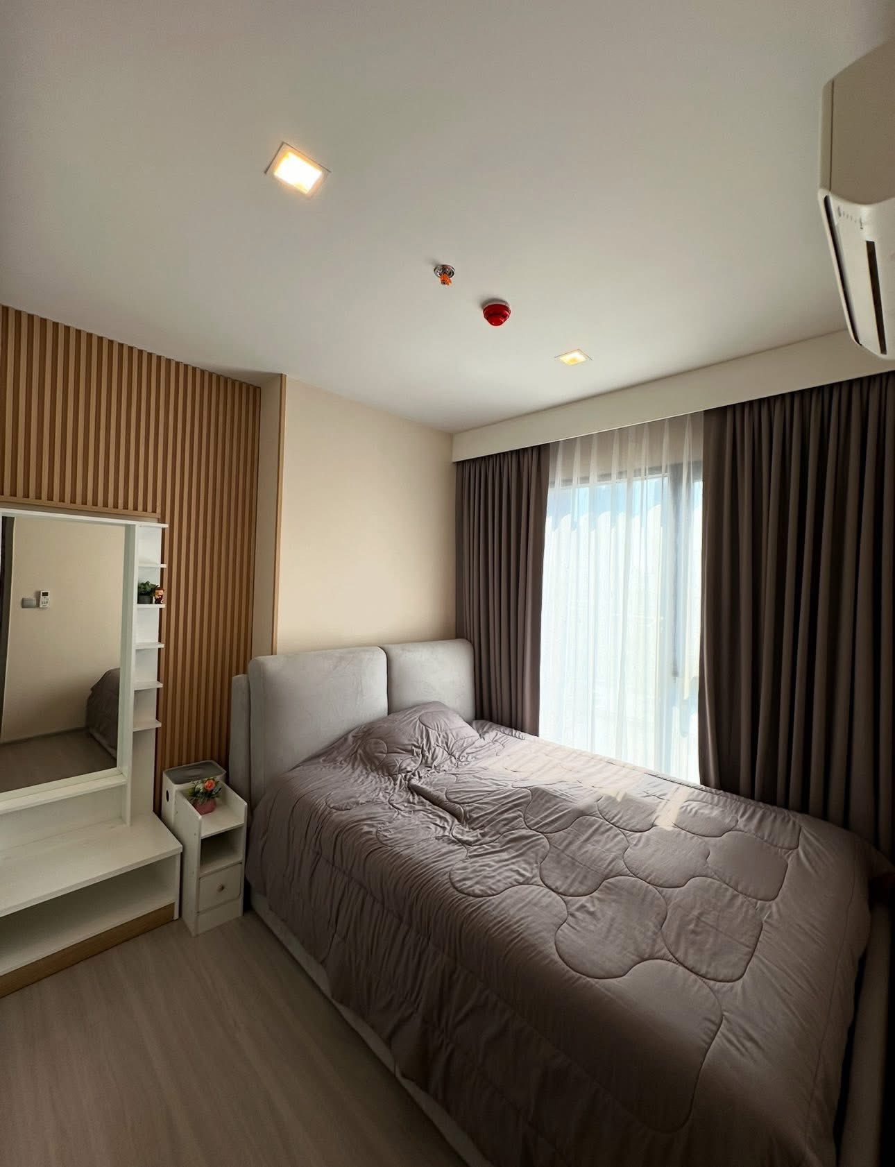 🏢 ปล่อยเช่า!คอนโด Life Asoke Hype (ไลฟ์ อโศก ไฮป์) ชั้น 10 วิวเมืองสวย ห้องไม่ร้อน ใกล้ลิฟท์