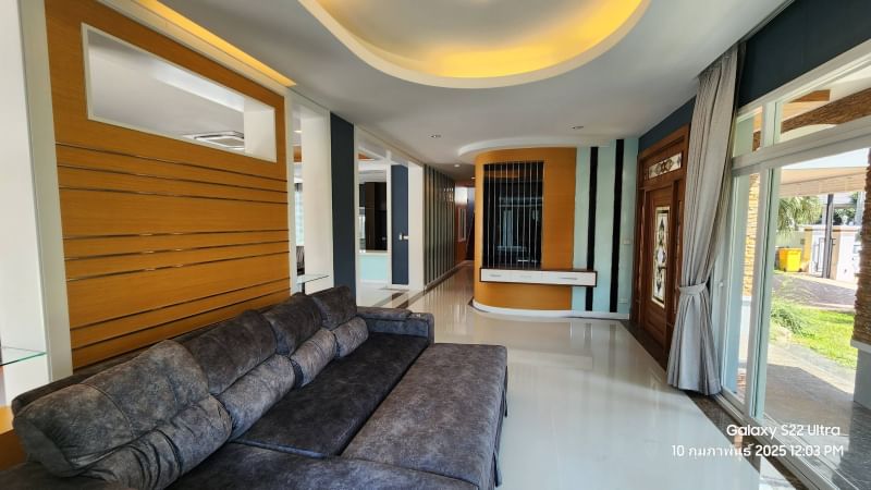 ขาย / ให้เช่าบ้านแต่งครบราคา 295,000บาท ต่อเดือน ขาย 35.9 ล้านบาท Perfect Masterpiece Rama 9 : เพอร์เฟค มาสเตอร์พีซ พระราม9 (พัฒนาการ 63)