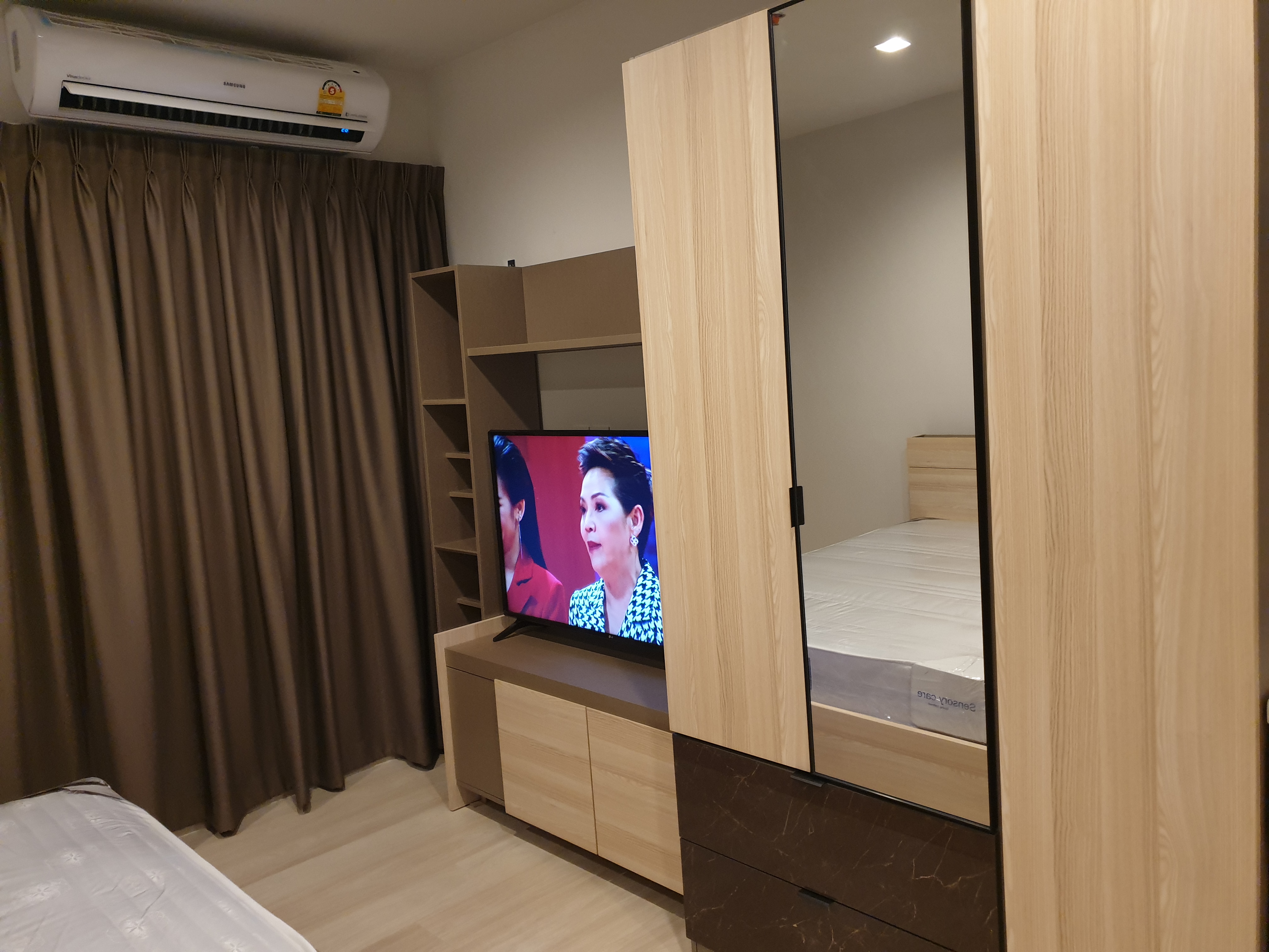 🏢✨ ให้เช่า คอนโด Life One Wireless (ไลฟ์ วัน ไวร์เลส – เพลินจิต) ห้อง Studio พร้อมอยู่ ทำเลทอง ใจกลางสุขุมวิท เพลินจิต 🏙️