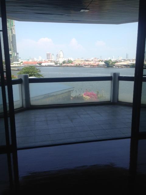 คอนโดให้เช่า ตรีทศ ซิตี้ มารีน่า 3 ห้องนอน 4 ห้องน้ำ ชั้น 5 พื้นที่ 265 ตรม ราคา 95,000 บาท ต่อเดือน สัญญาเช่า 1 ปี จ่ายเข้าอยู่ 1 เดือน ประกัน 2 เดือน